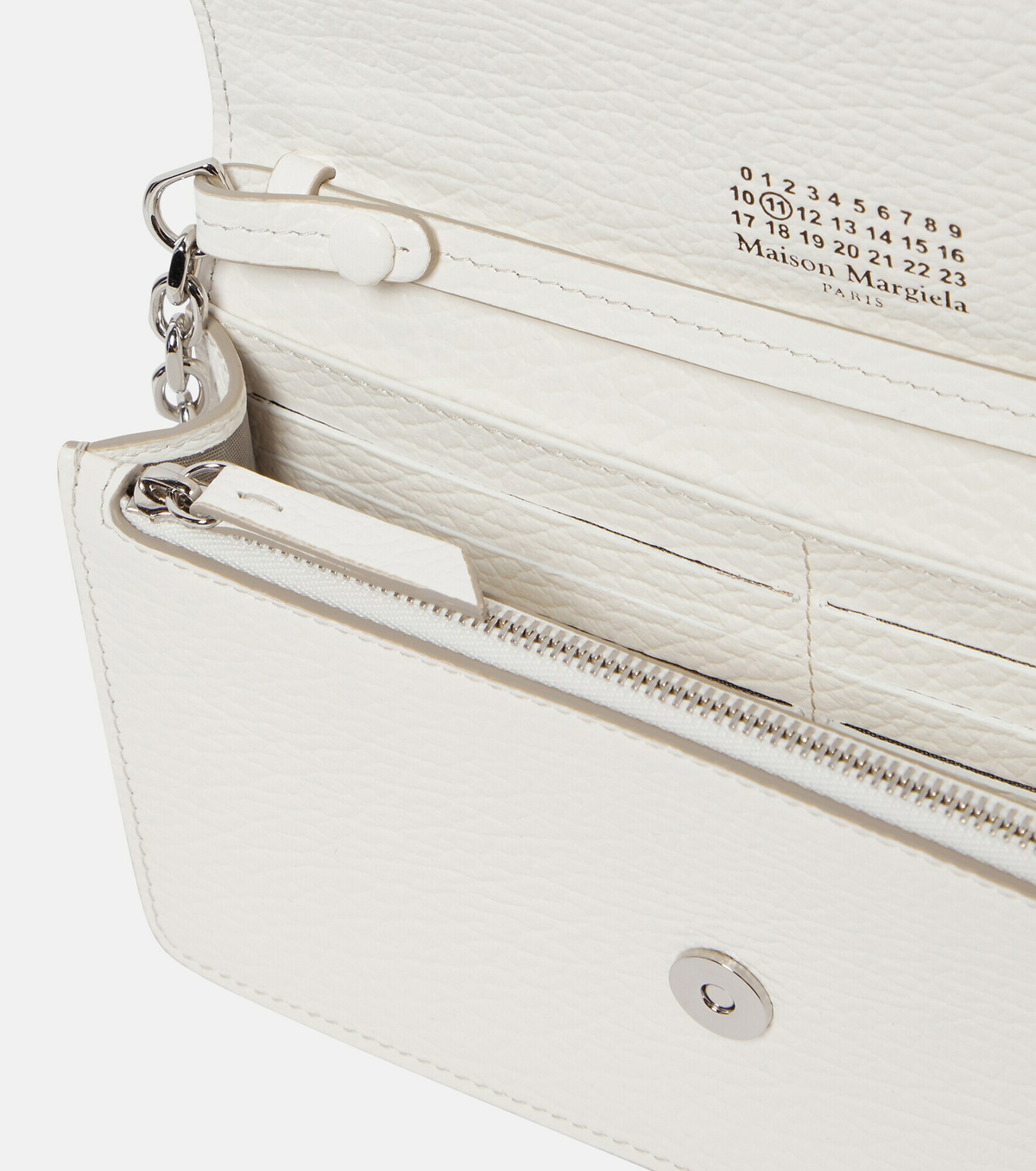 【関税&送料込】Maison Margiela Portafoglio Con Catena In Pe Maison Margiela Medium Metallic wallet-on-chain | Silver