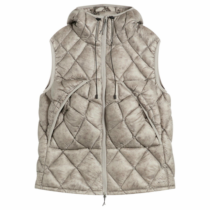 Photo: ROA Men's Nuna 800 Fill Power Hooded Down Vest in Light Grey