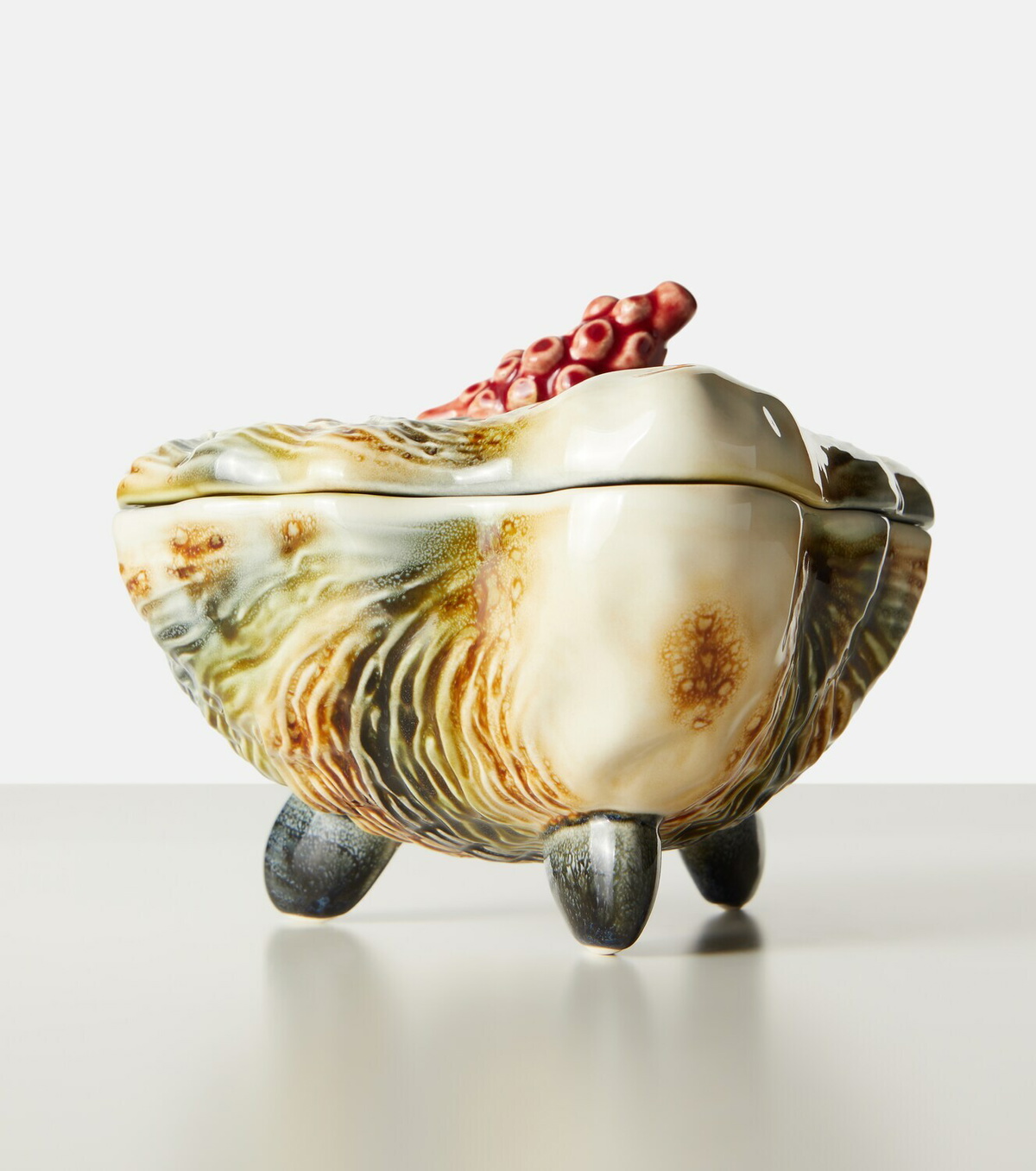 Bordallo Pinheiro Oyster earthenware tureen