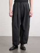 A Kind Of Guise - Chukar Straight-Leg Woven Trousers - Black