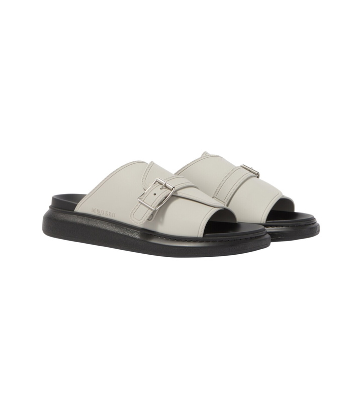 Photo: McQueen Hybrid slides