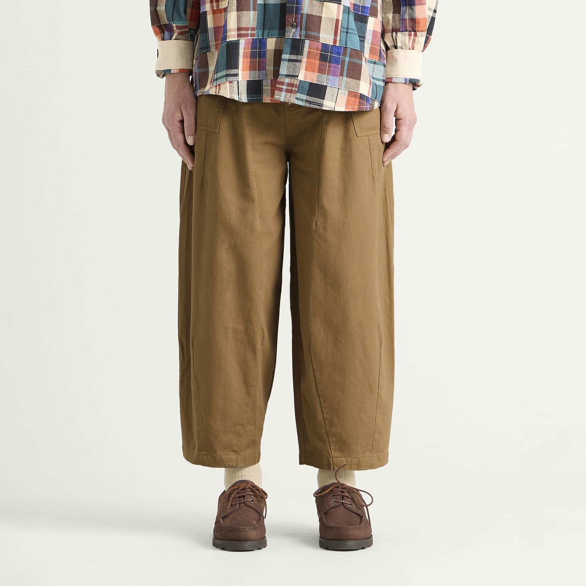 FrizmWORKS Men's Twill Balloon Pants in Beige