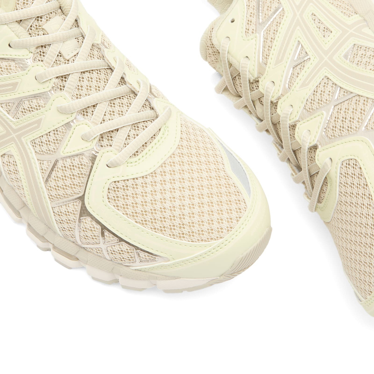 Asics GEL-Kayano 20 Sneaker in Fossil/Cream