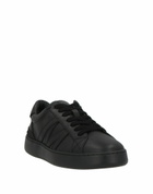 Moncler Womens Sneakers in Black