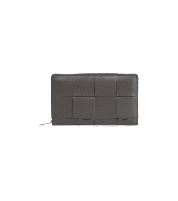Photo: Bottega Veneta - Zipped Intreccio leather wallet