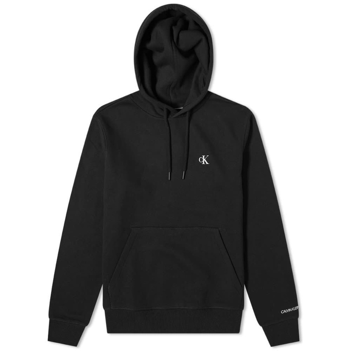 Photo: Calvin Klein Essential Logo Popover Hoody