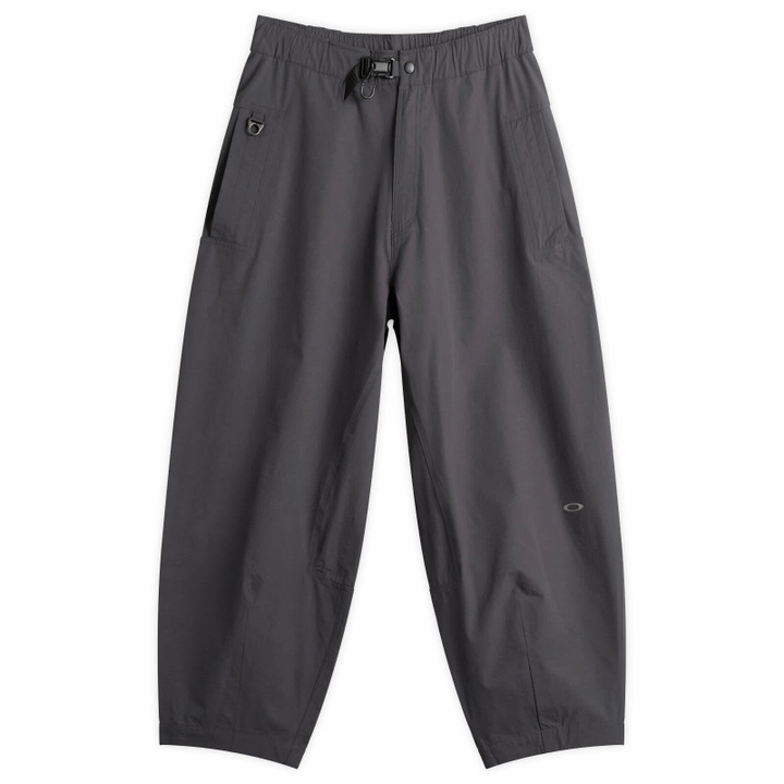 Photo: Oakley Men's FGL Fari Trousers 6.0 in Phantom
