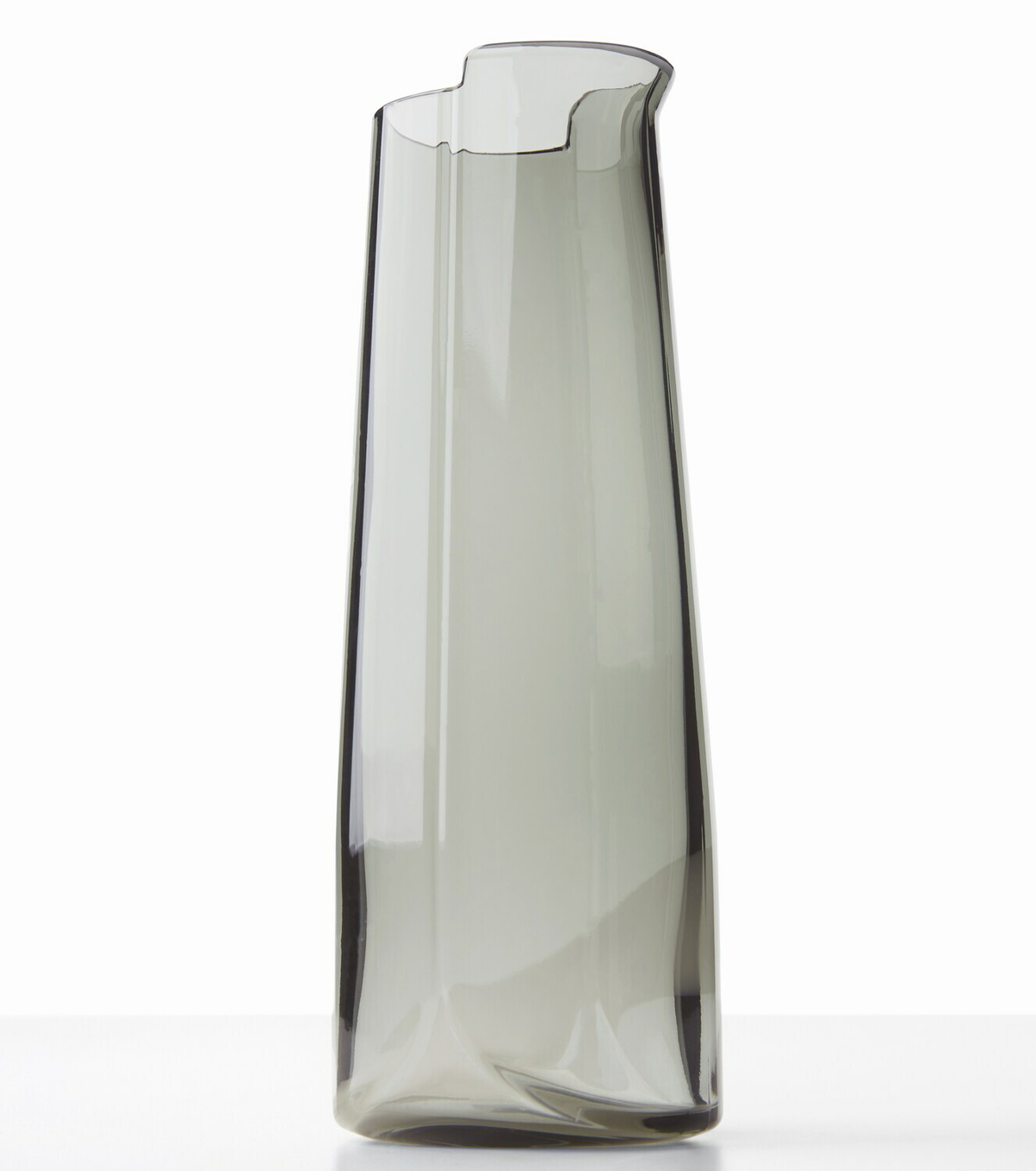Zaha Hadid Design Hew glass carafe