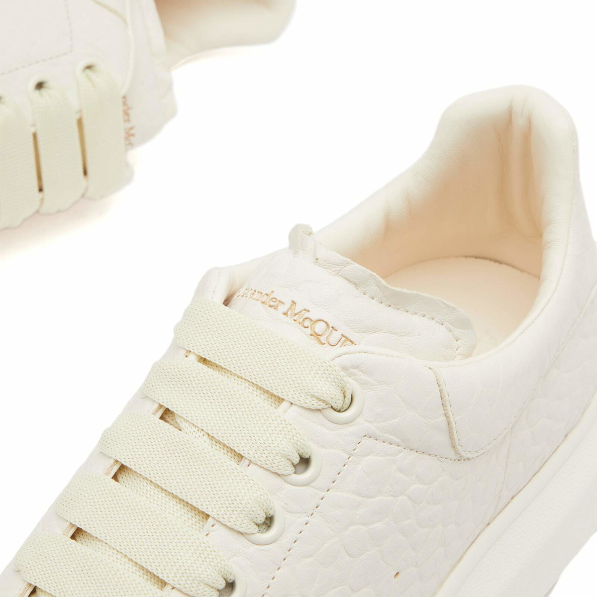 Alexander McQueen Men's Dumbo Grain Oversized Sneaker in Off