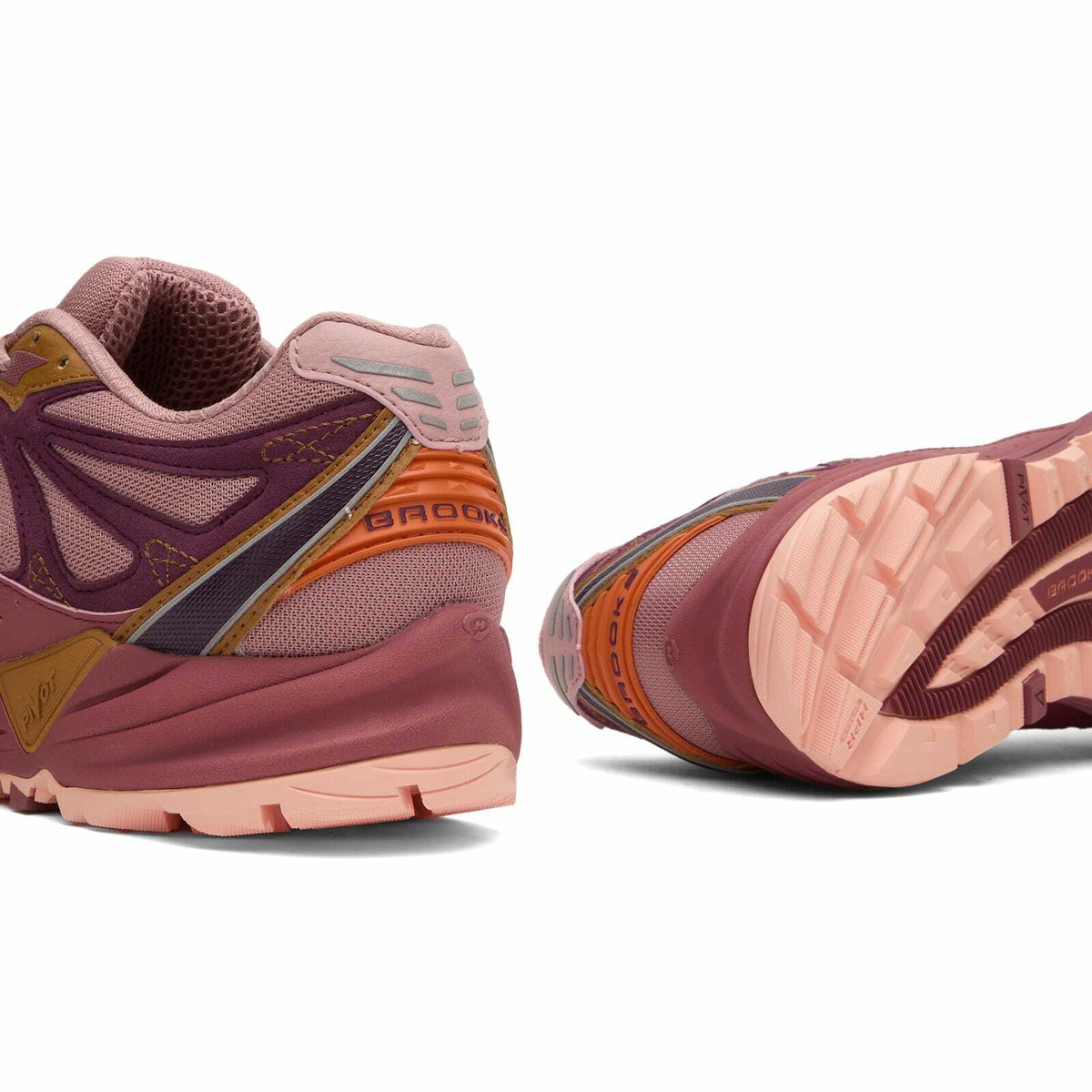 Brooks Men's Cascadia 1 Sneaker in Woodrose/Roan Rogue/Pickled Beet