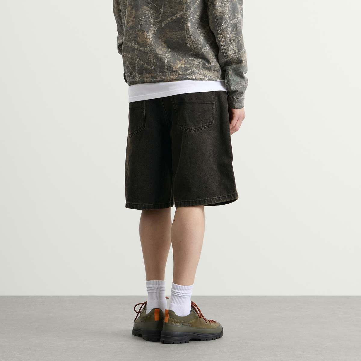 Butter Goods Men's Baggy Denim Shorts in Faded Black