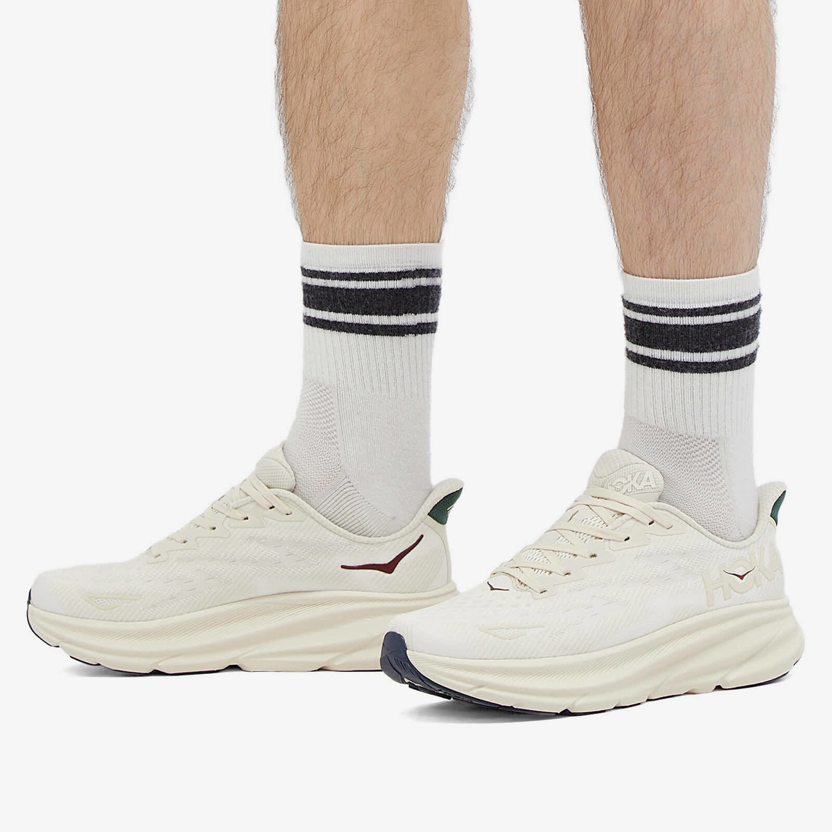 HOKA ONE ONE M Clifton 9 in Oat Milk/Alabaster