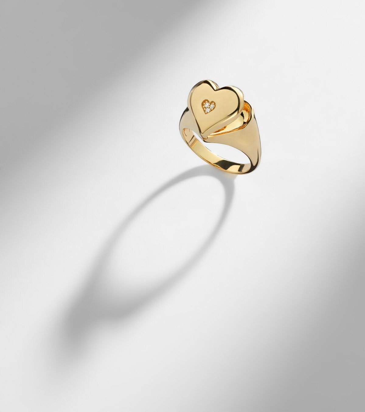 Sydney Evan Wallpaper Heart 14kt gold ring with diamonds