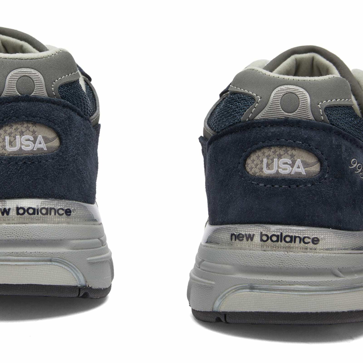 New Balance Women's WR993NV Sneakers in Navy New Balance