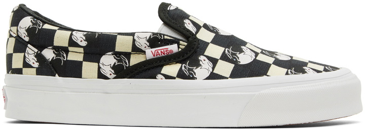 Photo: Vans Black & Off-White BILLY's TOKYO Edition OG Classic Slip-On Sneakers