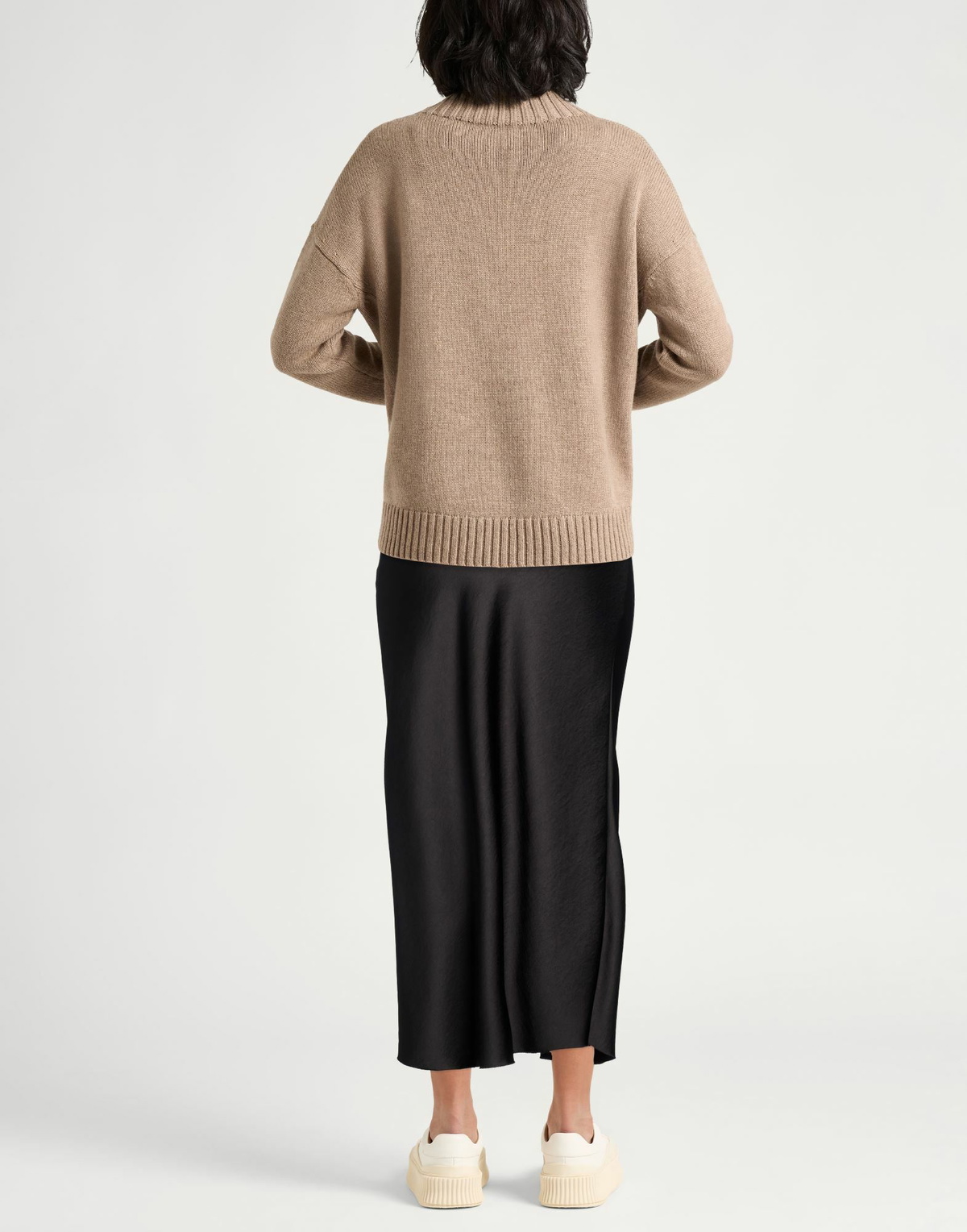 Jucca Womens Maxi skirt in Black