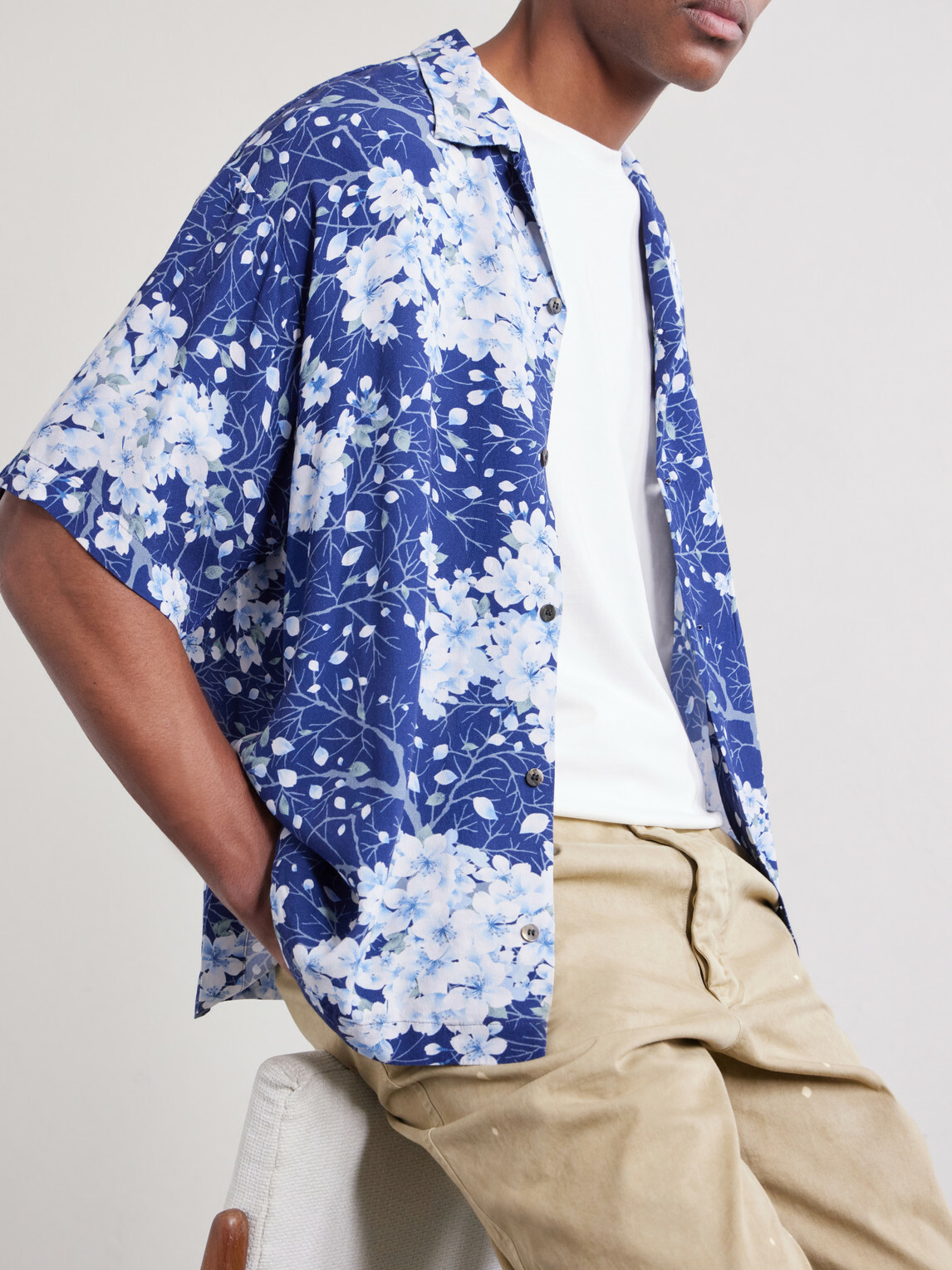 Blue Blue Japan - Sakura Kaza Convertible-Collar Woven Shirt - Blue