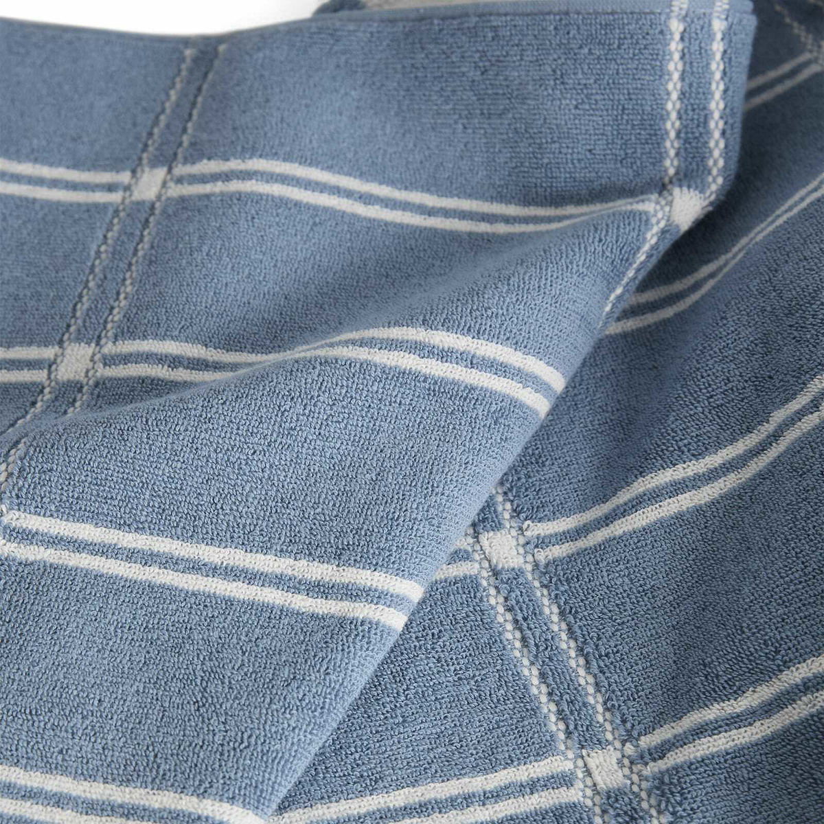 Baina Ness Bath Towel in Celeste/Chalk 