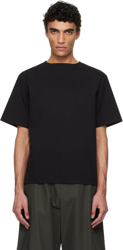 Photo: AMOMENTO Black Boat Neck T-shirt