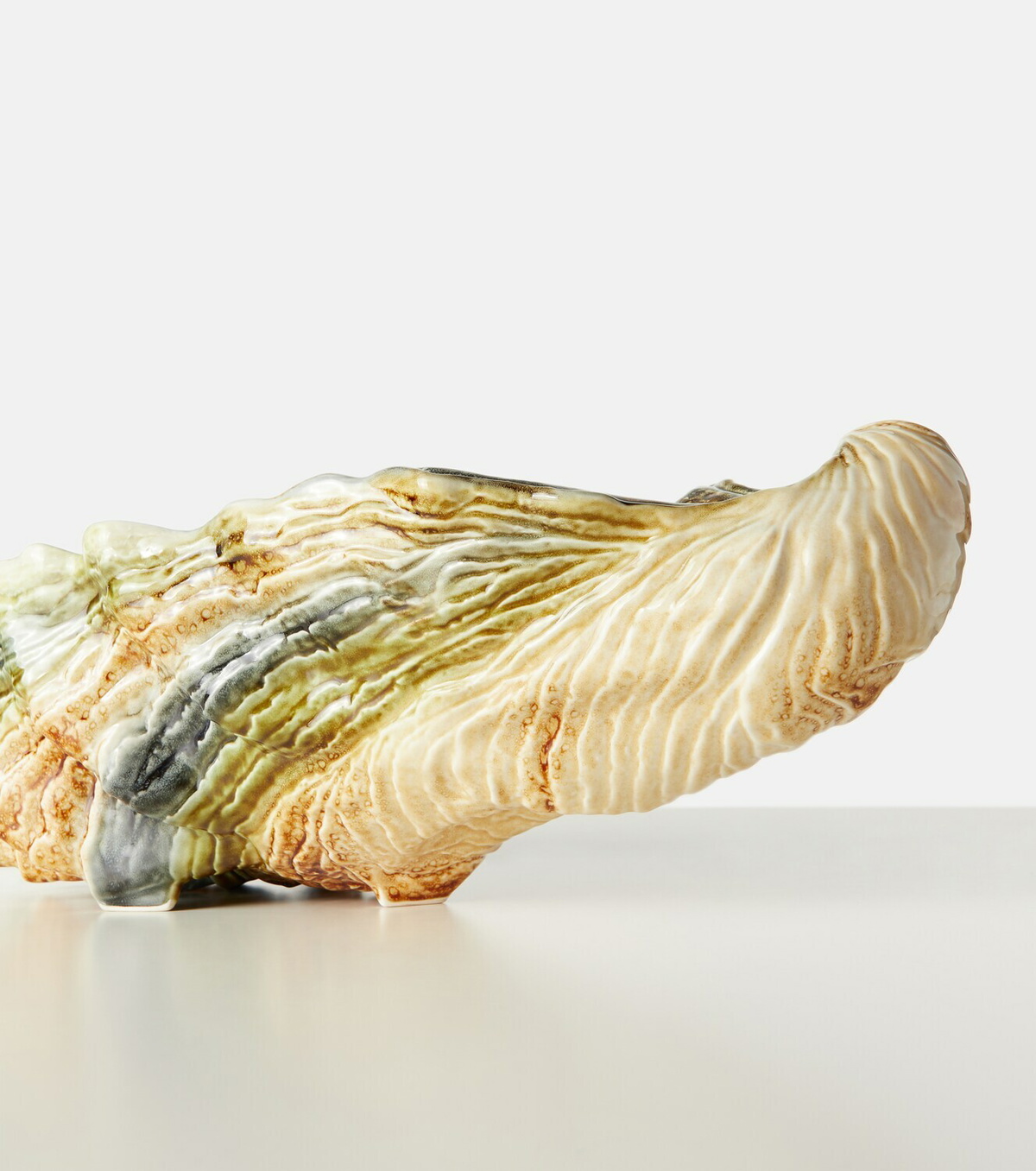 Bordallo Pinheiro Oyster earthenware centerpiece