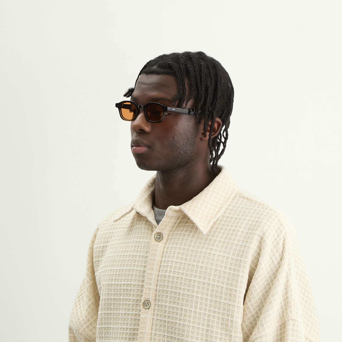 AKILA Ceres Sunglasses in Fog Gradient/Amber 