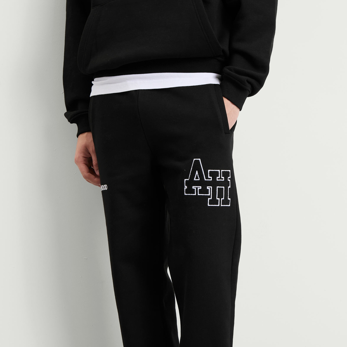 ANNIE HOOD Men's College Straight-Leg Joggers in Black/Black