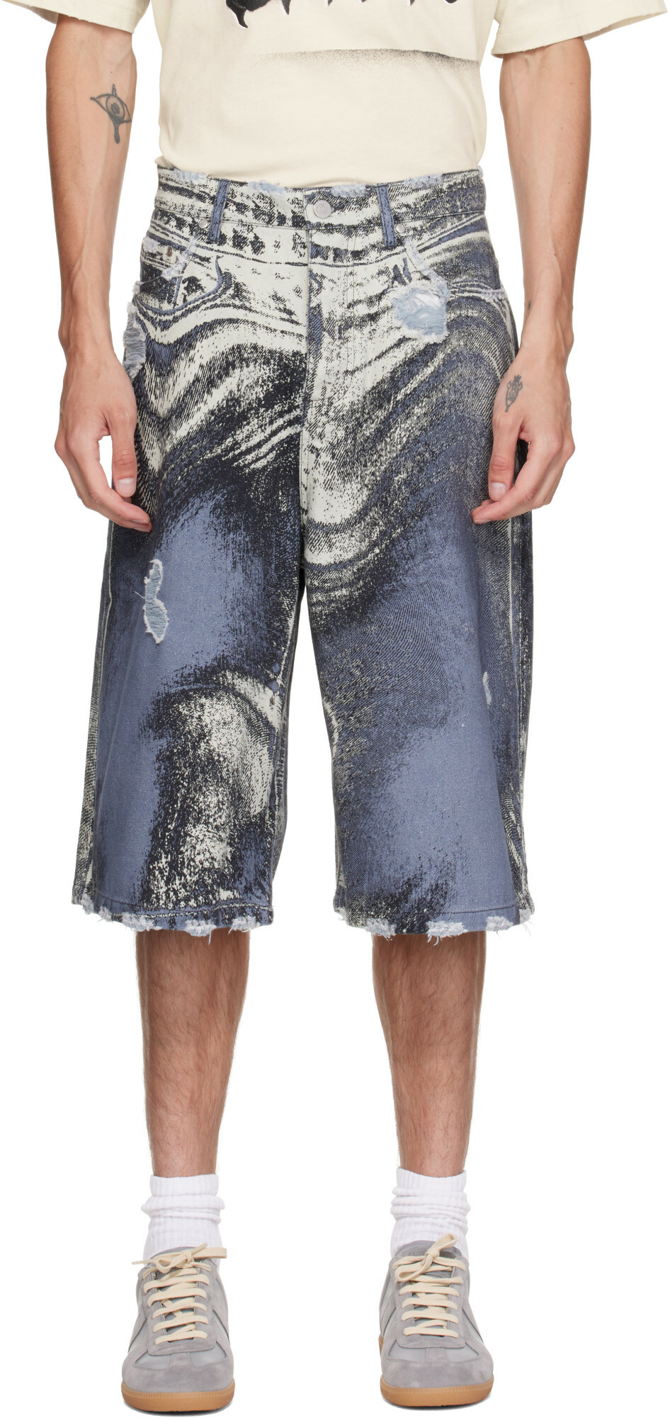 CAMPERLAB Blue Distorted Print Distressed Denim Shorts