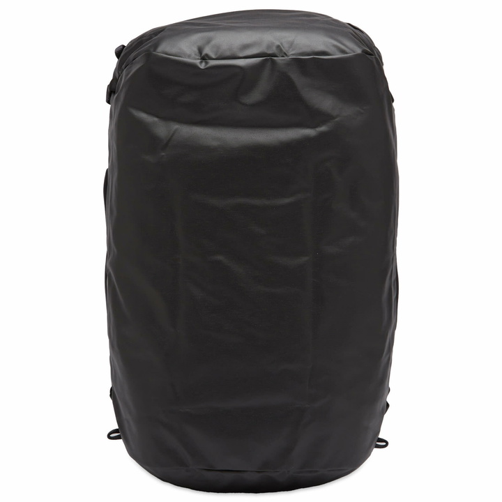 Photo: Osprey Transporter Duffel Bag 40 in Raven Black 