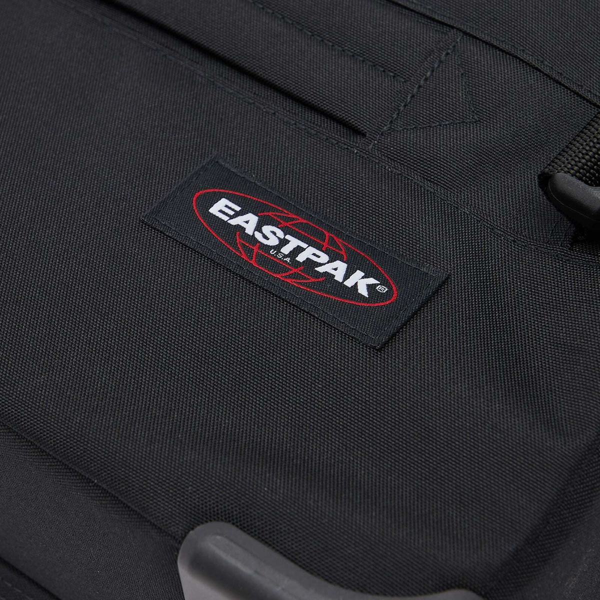 Eastpak Transi'r Medium Travel Bag With Wheels in Black Eastpak