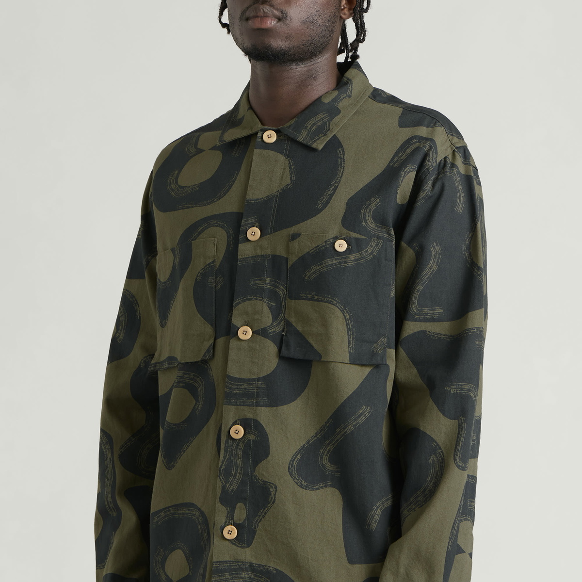 Folk Men's Patch Overshirt in Olive Navy Cast Print