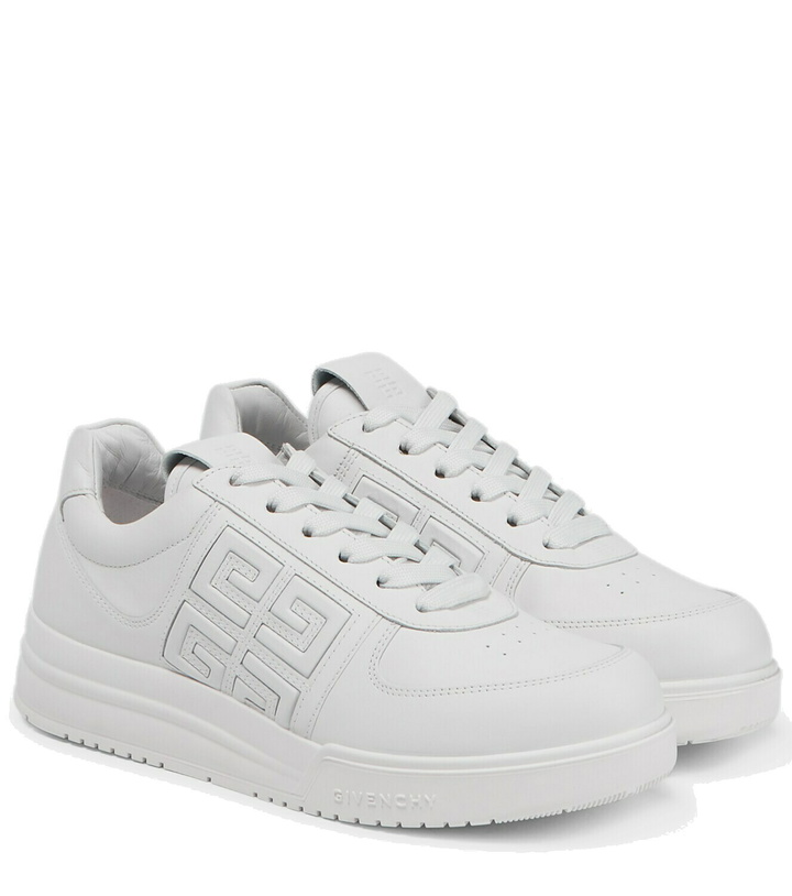 Photo: Givenchy - G4 leather low-top sneakers