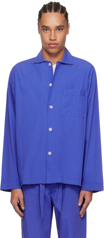 Photo: Tekla Blue Poplin Long-Sleeved Pyjama Shirt