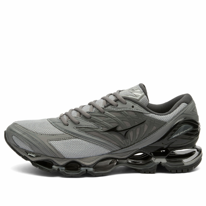 Photo: Mizuno WAVE PROPHECY LS Sneaker in Ultimate Gray/Quiet Shade/Black