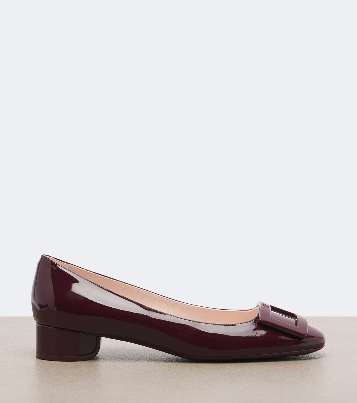 Roger Vivier Roundy Lacquered patent leather ballet flats