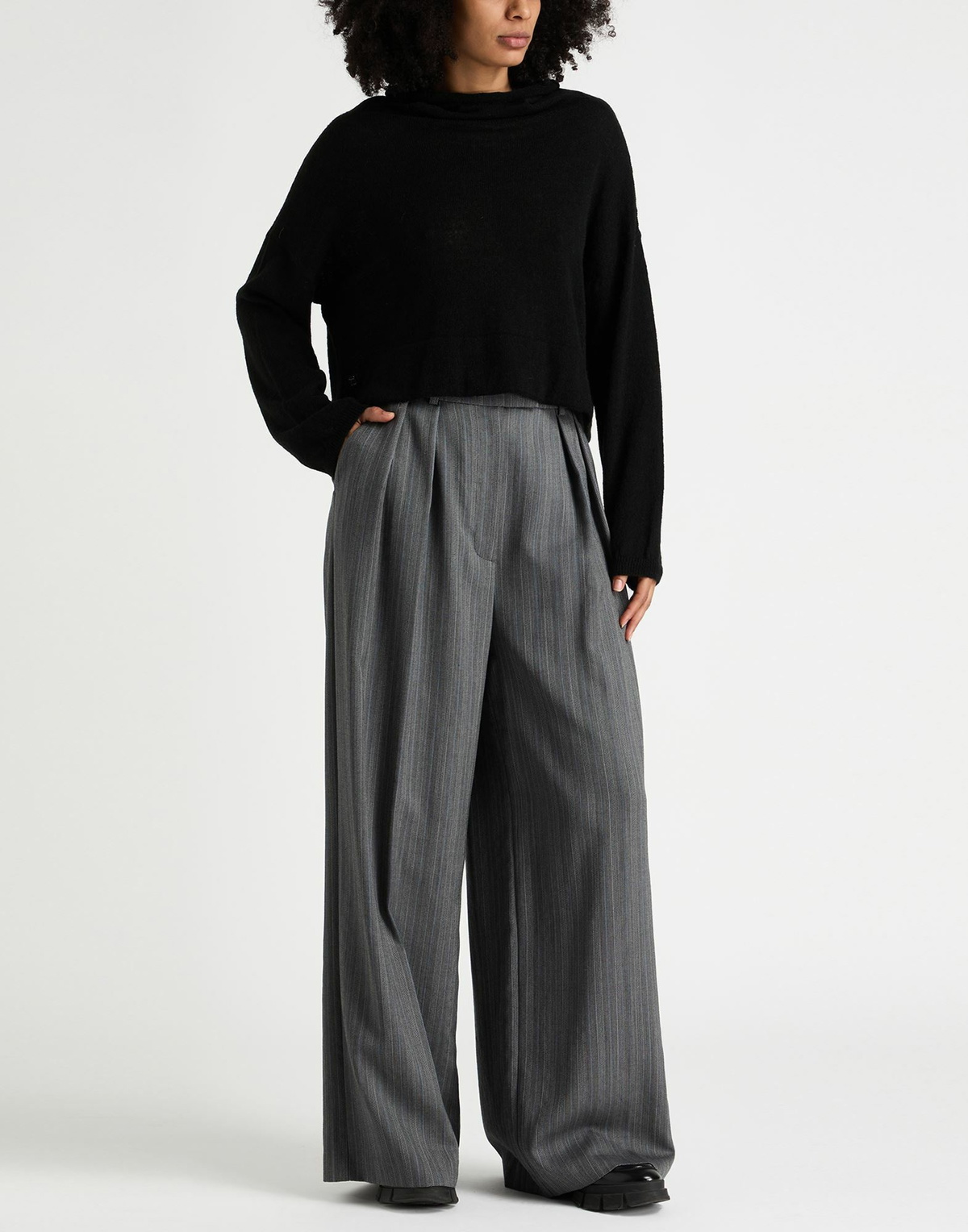 Manila Grace Womens Turtleneck in Black