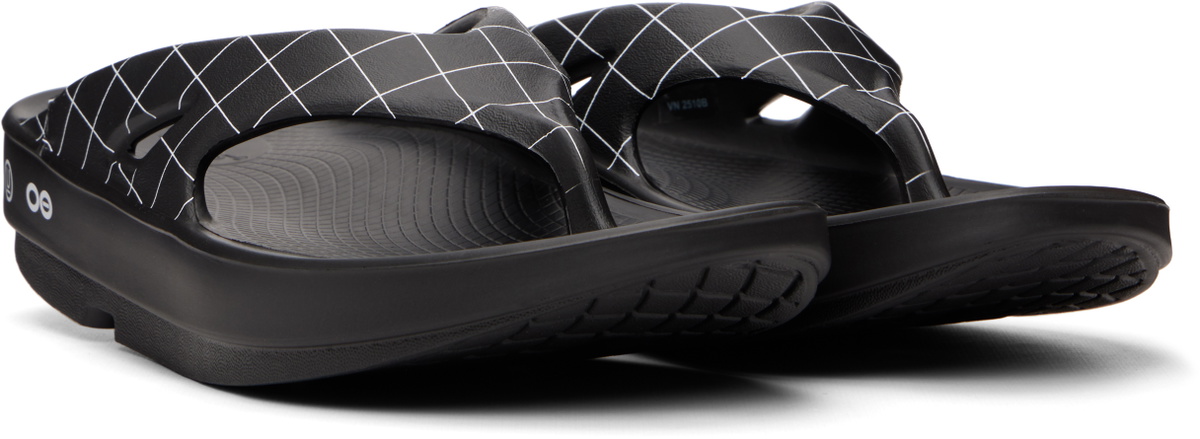 UNDERCOVER Black OOFOS Edition UC1F4F03 Flip-Flops
