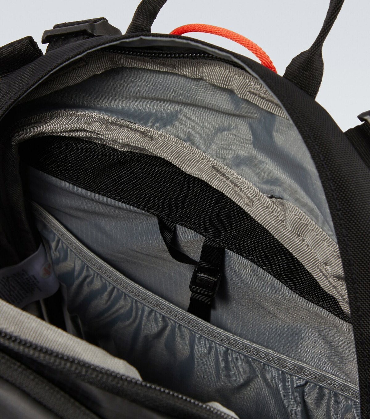 Peak Performance Vertical backpack
