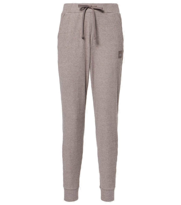 Photo: Alo Yoga Muse ribbed-knit sweatpants
