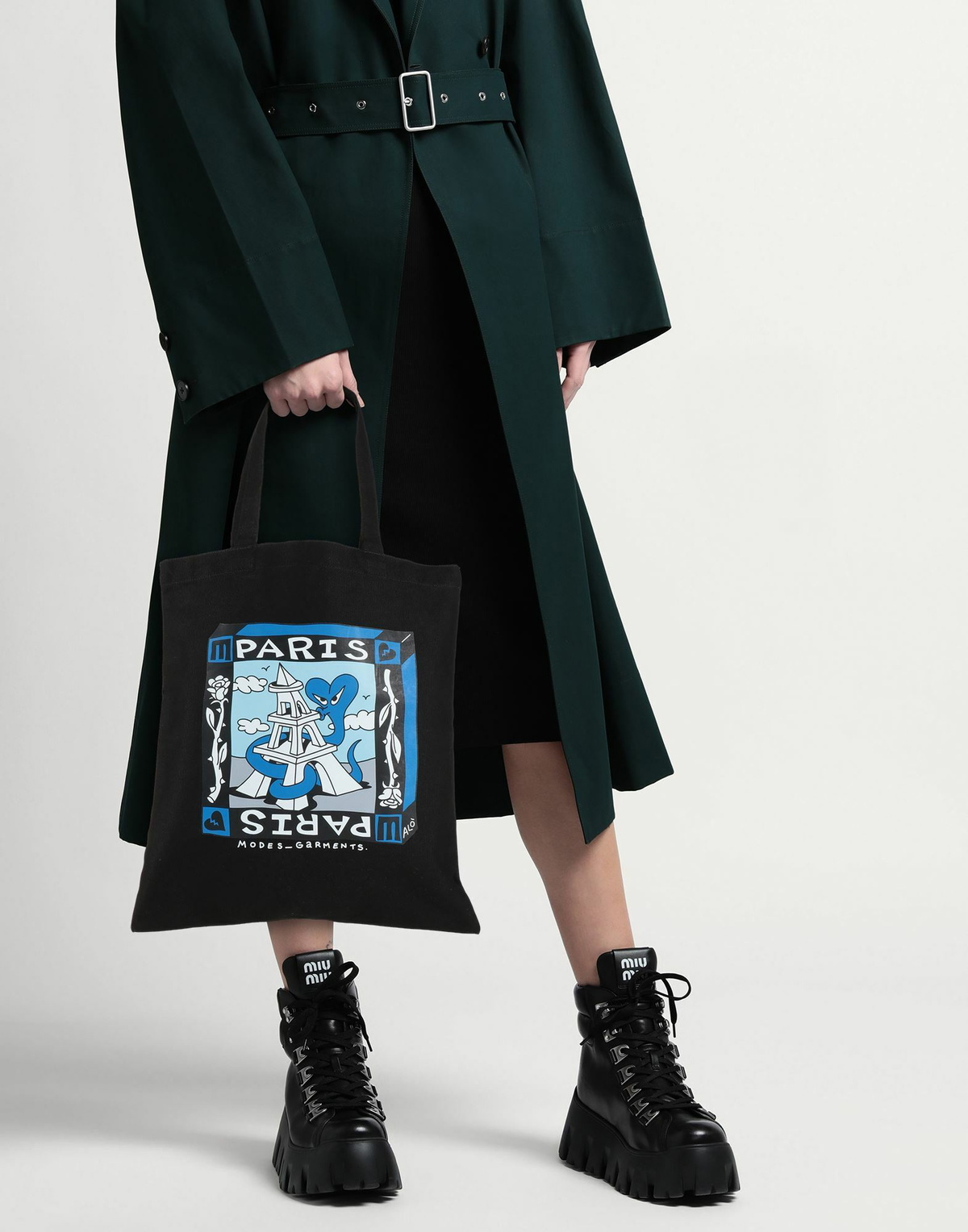 Modes Womens Handbag in Black