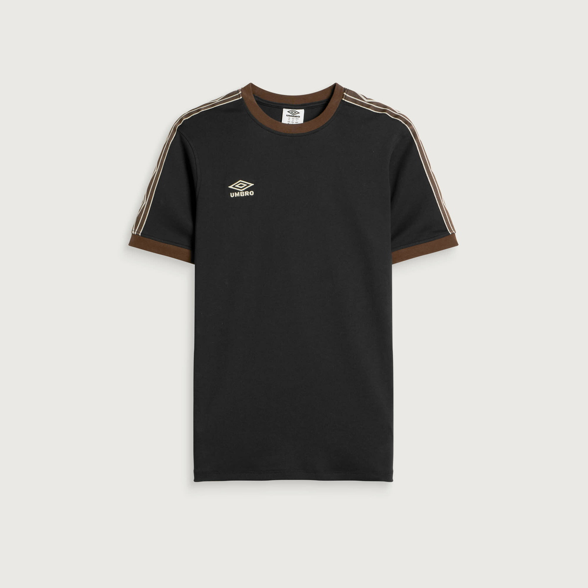 Umbro Men's Taped T-Shirt in Black/Demitasse/Pelican
