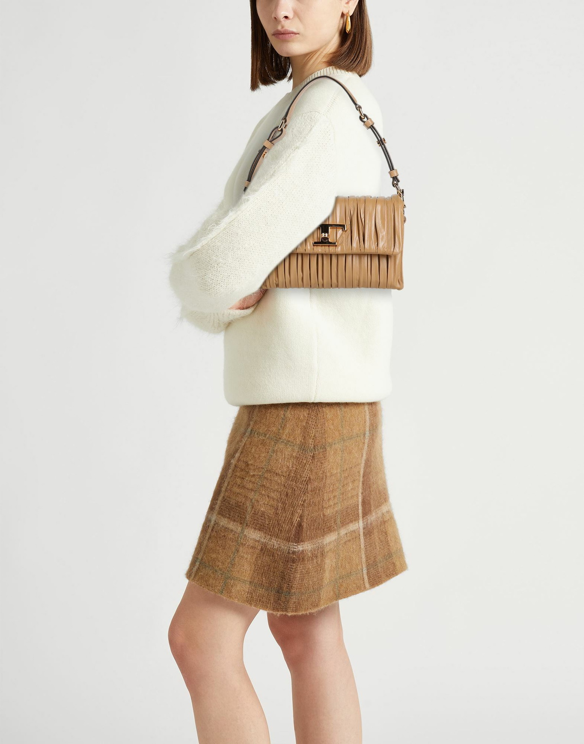 Tod's Womens Shoulder bag Camel