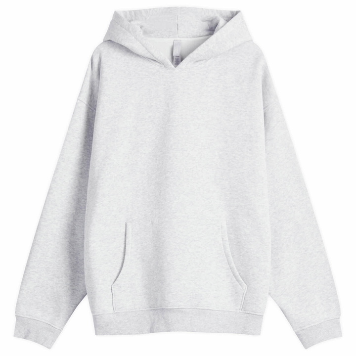 Photo: SKIMS Men's Fleece Lounge Relaxed Hoodie in Light Heather Grey