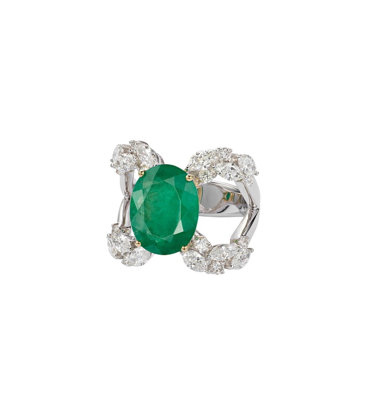 Photo: Yeprem 18kt white gold (750/1000) ring with diamonds and emerald