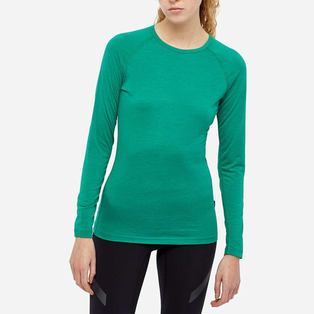 SOAR Women's Merino Silk Base Layer T-Shirt in Green Soar Running