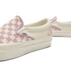 Vans LX Classic Slip-On 98 sneaker in Checkerboard Pink Dawn
