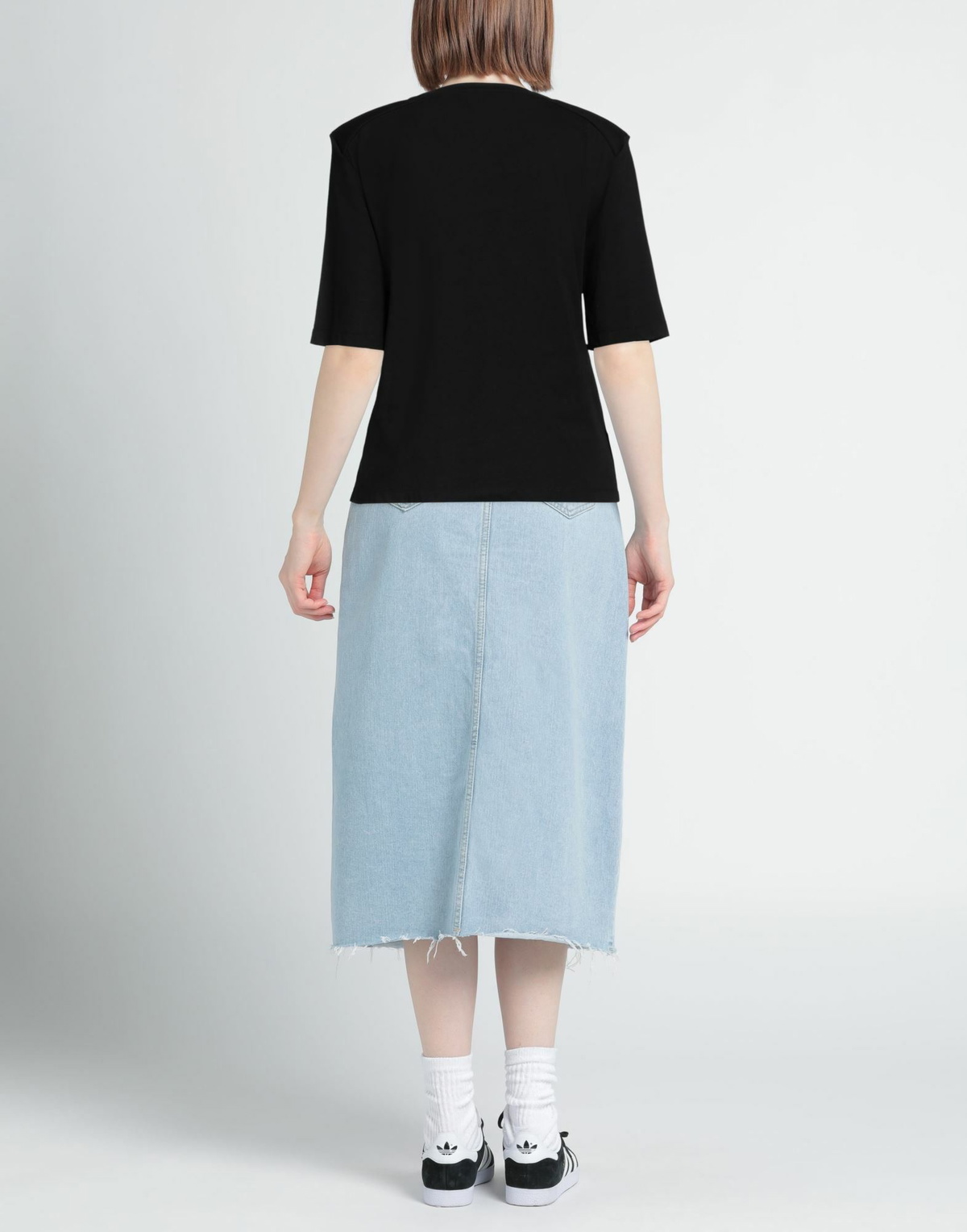 Jijil Womens T-shirt in Black