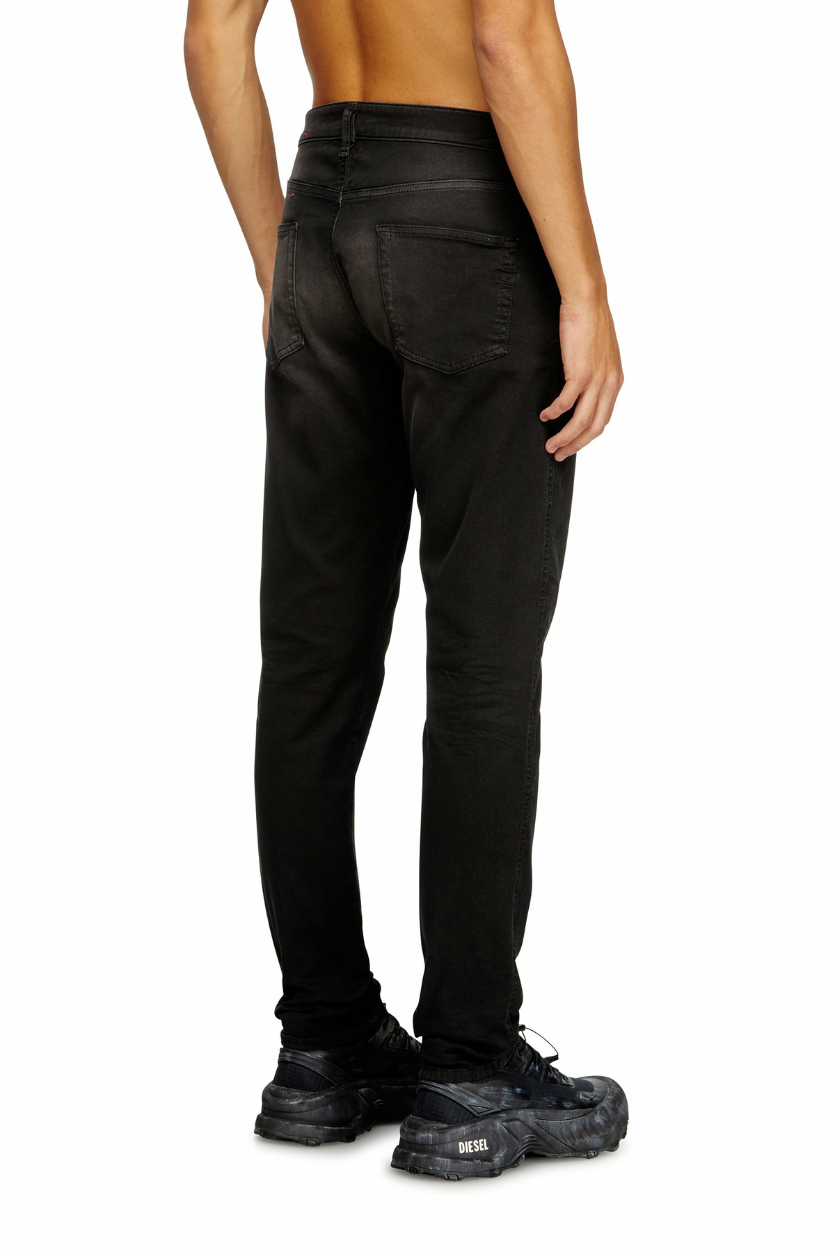 Diesel Slim 2062 D-Strukt Joggjeans - Jeans Mens in Black Diesel