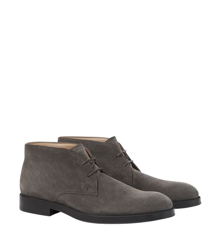 Photo: Tod's Suede desert boots