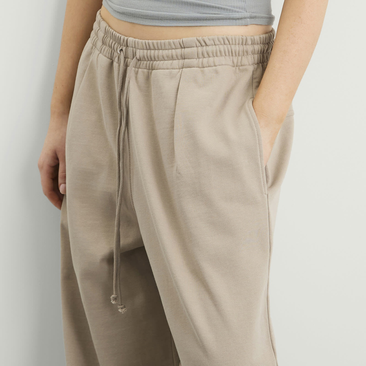 Story mfg. Women's Geo Joggers in Soft Grey