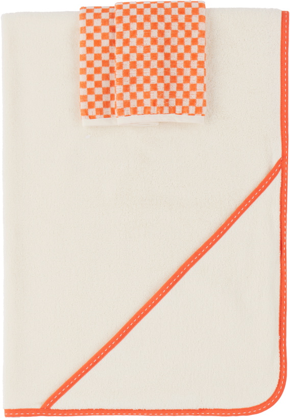 Photo: Baina White & Red Baby Towel Set